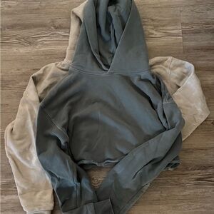 Darc Sport Cropped Hoodies (2)